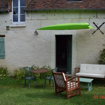 Au Calme Bed and Breakfast Houssay  Eksteriør billede
